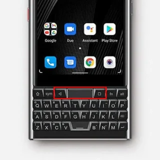 Titan Slim→QWERTY物理キーボード→戻る／ホーム／タスク管理