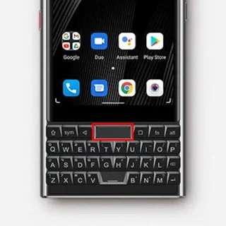 Titan Slim→QWERTY物理キーボード→ホーム