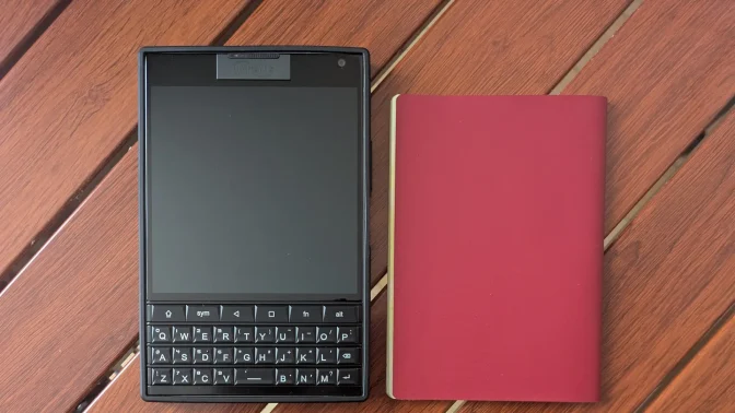 Unihertz Titan 2→比較→パスポート（旅券）