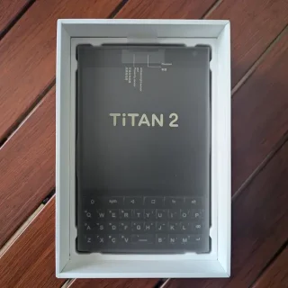 Unihertz Titan 2→本体